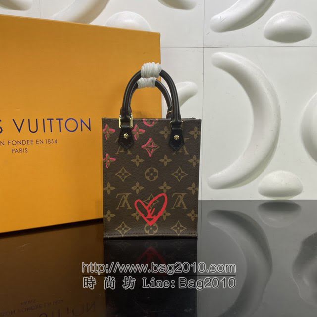 Louis Vuitton新款女包 M69442爱心丝印 路易威登Petit Sac Plat手袋 LV手机包手提斜挎小包  ydh4181